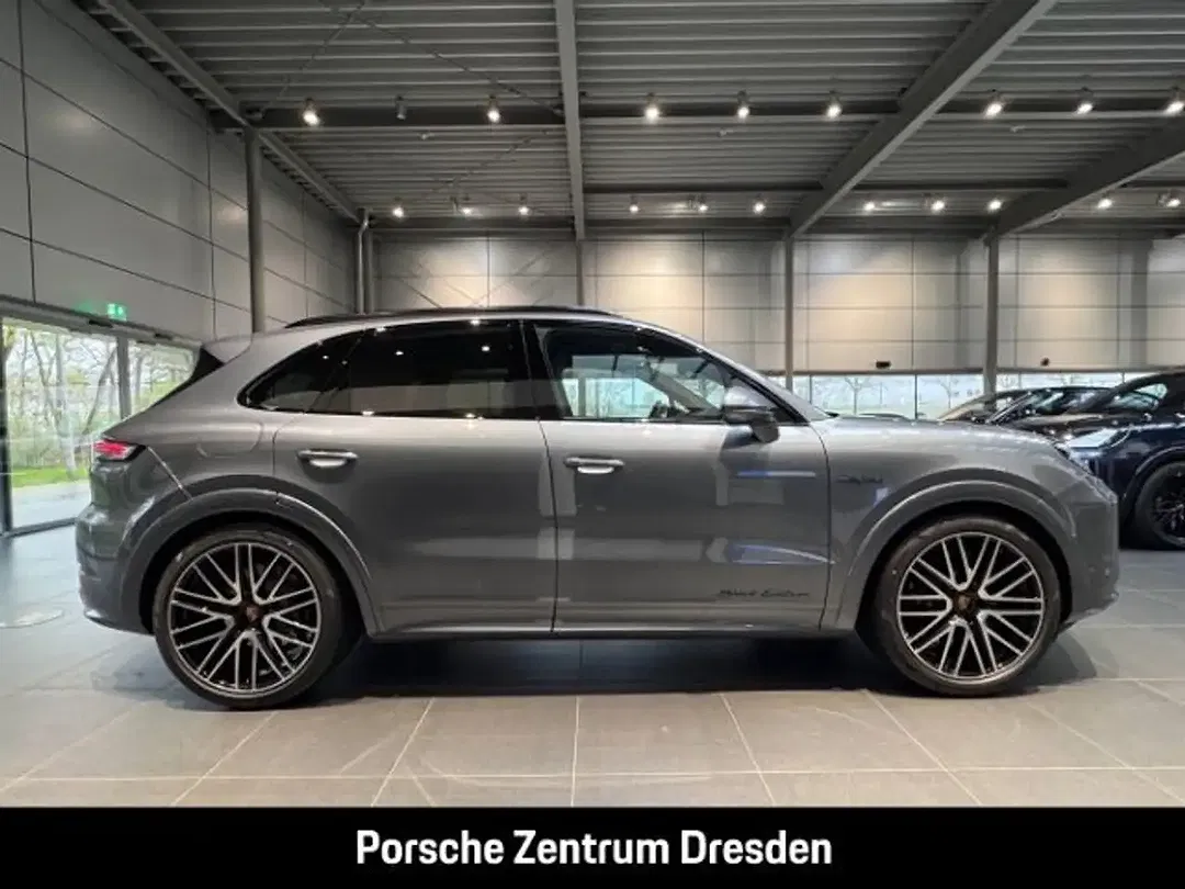 Porsche Cayenne - Thumbnail 7