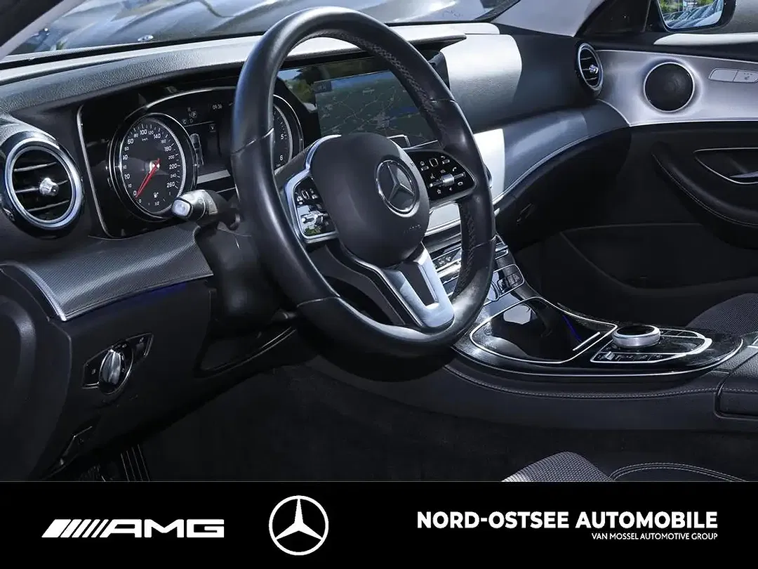 Mercedes-Benz E 200 - Thumbnail 8