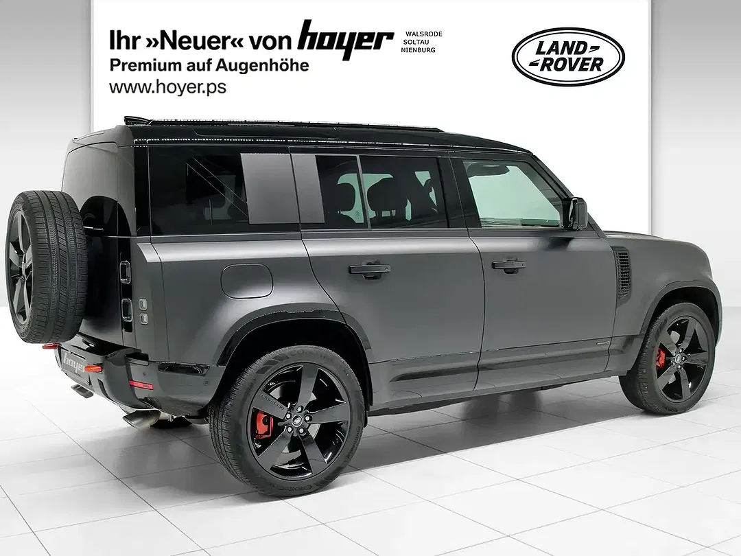 Land Rover Defender - Thumbnail 2