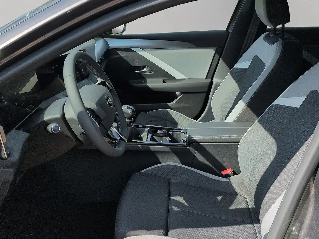 Opel Astra - Thumbnail 5