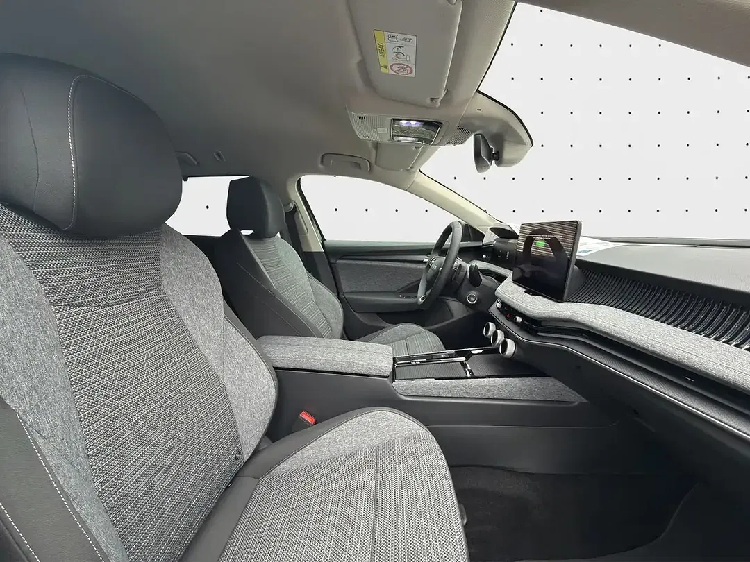 Skoda Superb - Thumbnail 5