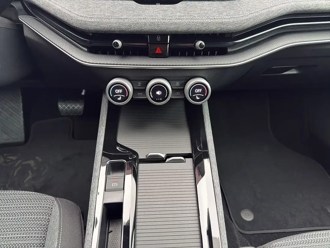 Skoda Superb - Thumbnail 8