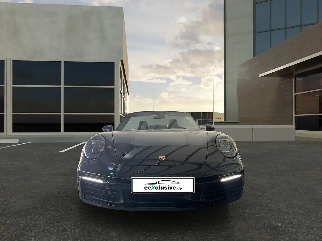 Porsche 992 - Thumbnail 5
