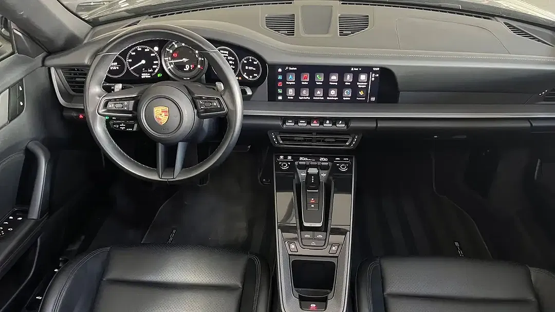 Porsche 992 - Thumbnail 9
