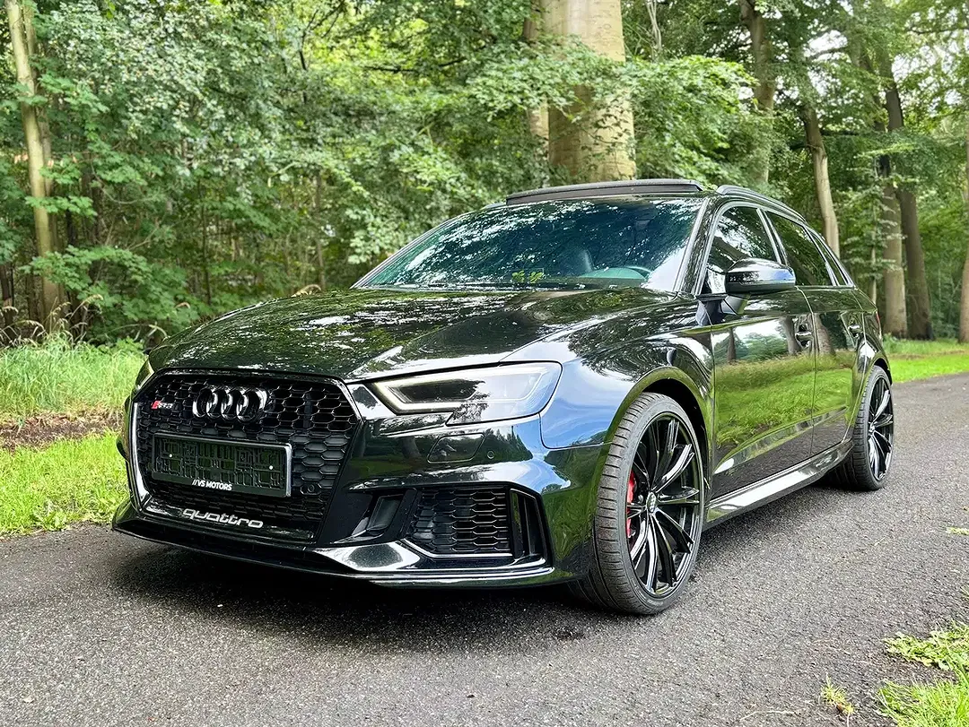 Audi RS3 - Thumbnail 1