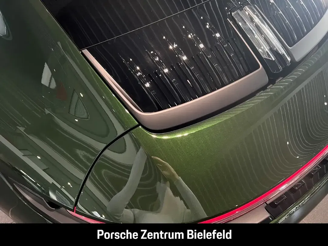 Porsche 992 - Thumbnail 13