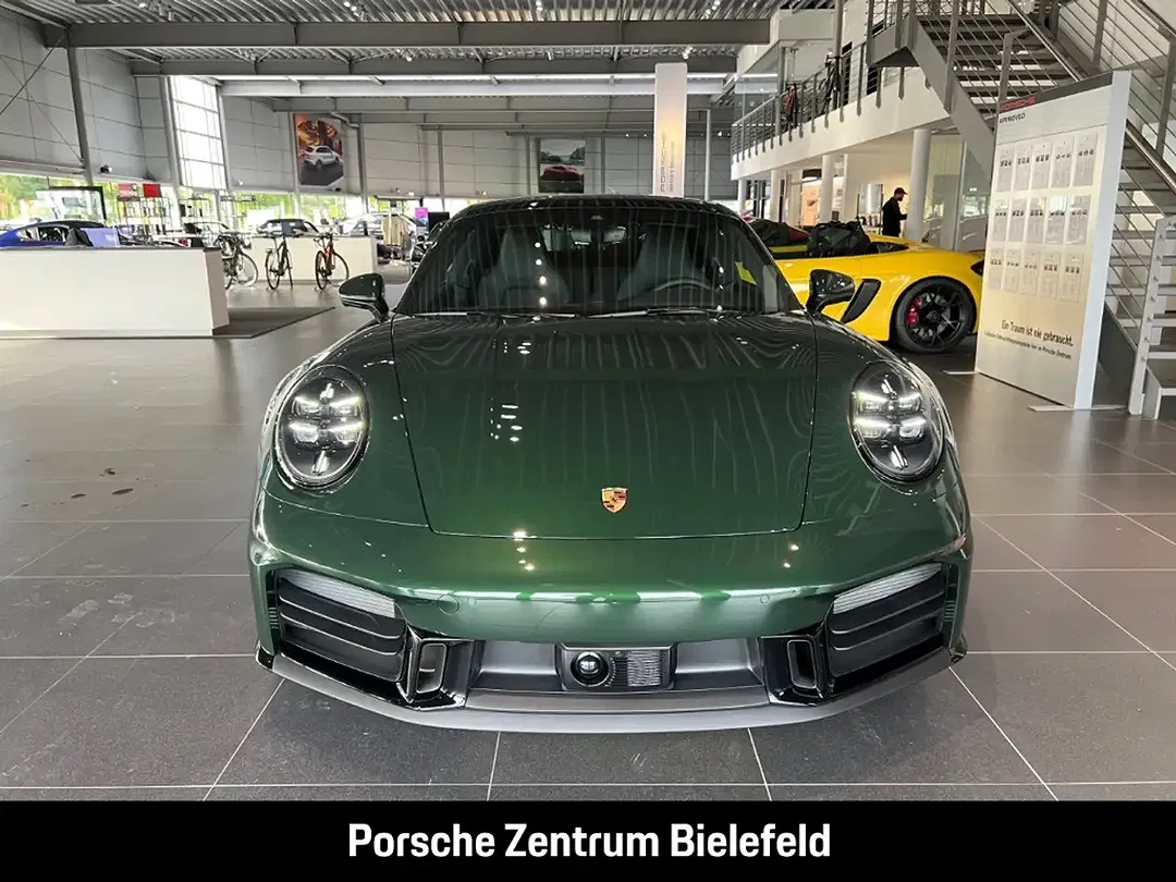Porsche 992 - Thumbnail 4