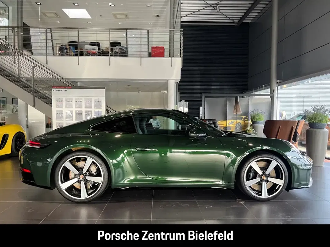 Porsche 992 - Thumbnail 7