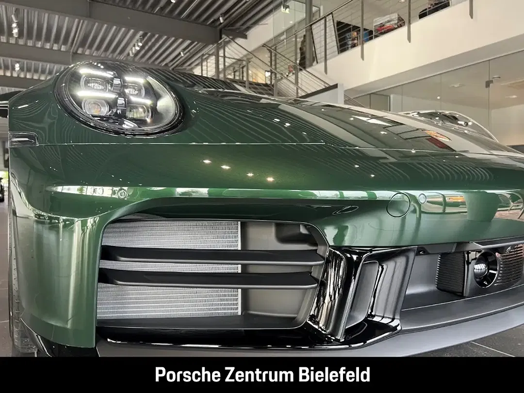 Porsche 992 - Thumbnail 9