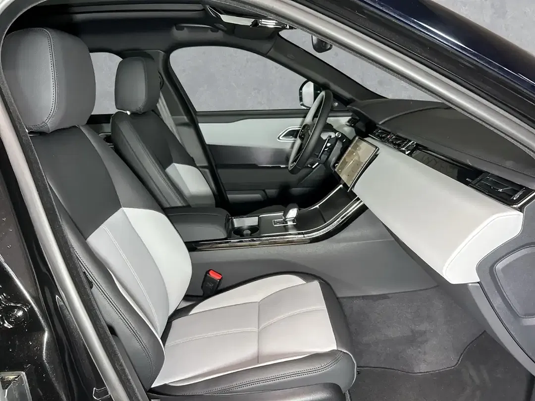 Land Rover Range Rover Velar - Thumbnail 3