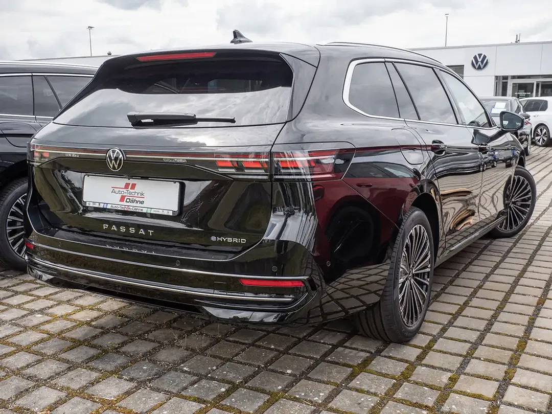 Volkswagen Passat Variant - Thumbnail 3