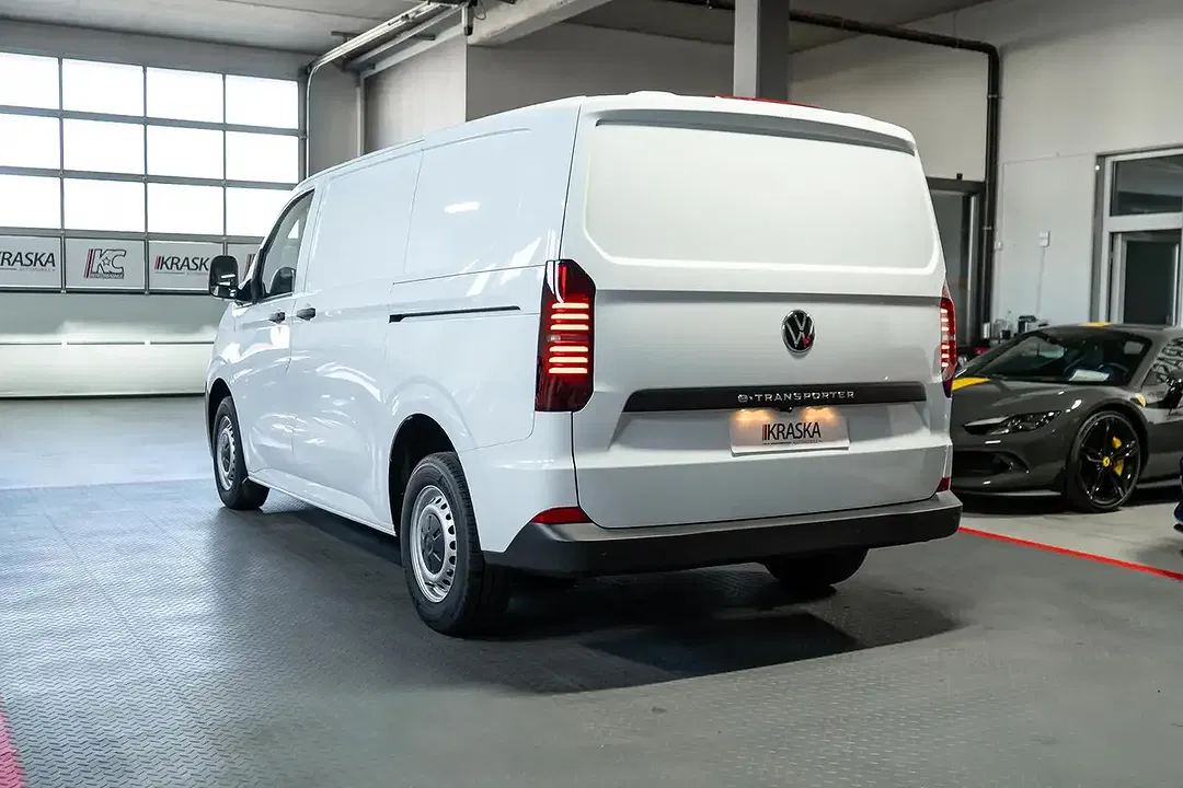 Volkswagen Transporter - Thumbnail 10
