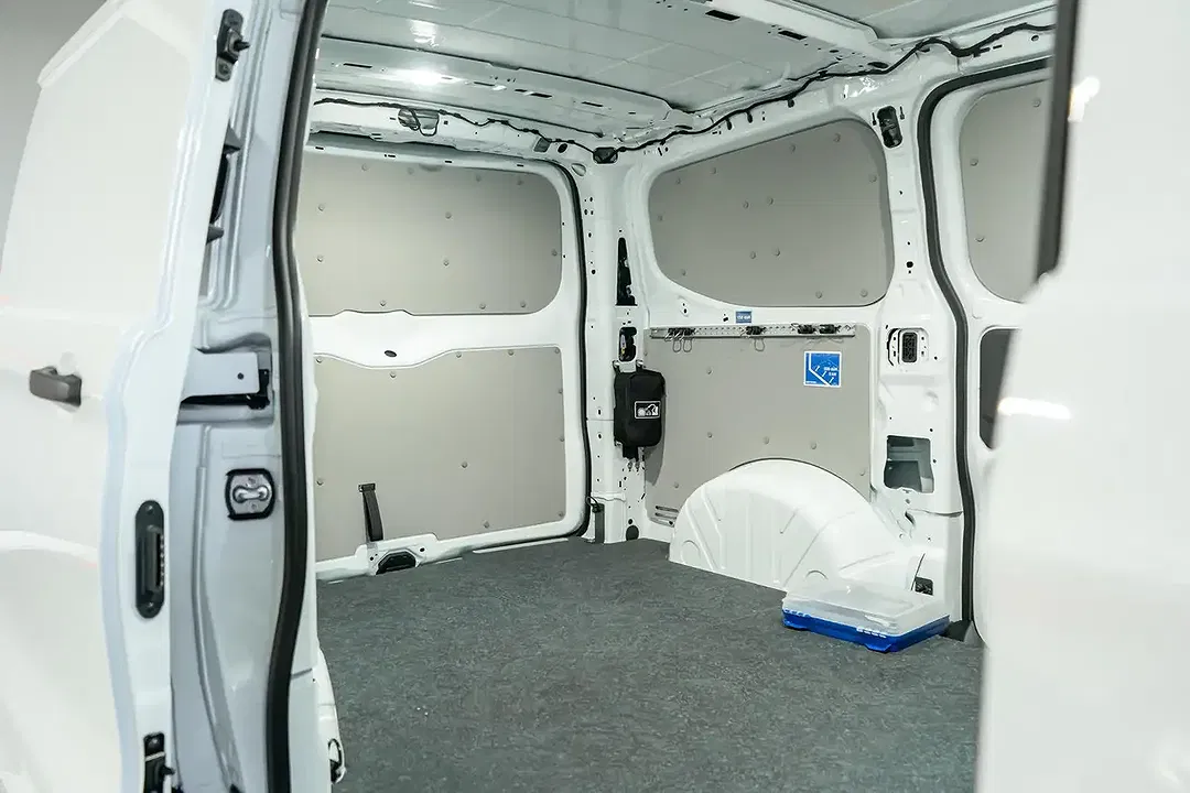 Volkswagen Transporter - Thumbnail 15