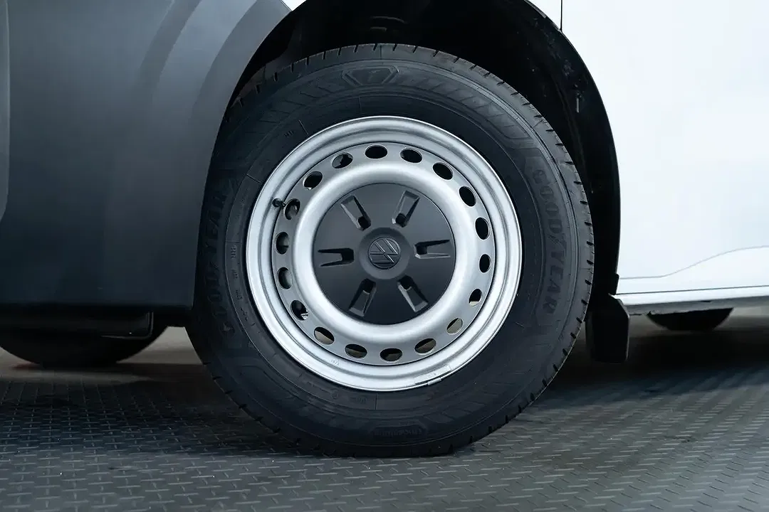 Volkswagen Transporter - Thumbnail 3