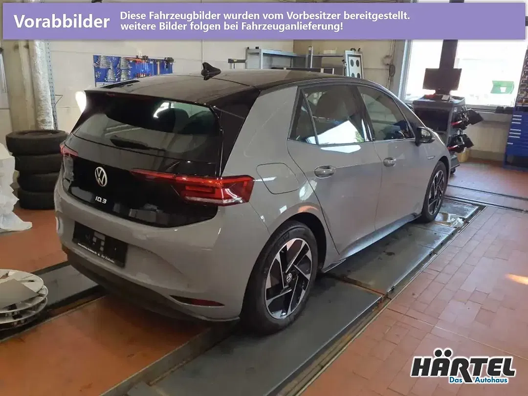 Volkswagen ID.3 - Thumbnail 2