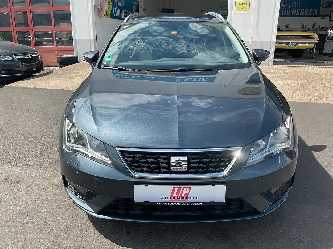 SEAT Leon - Thumbnail 2