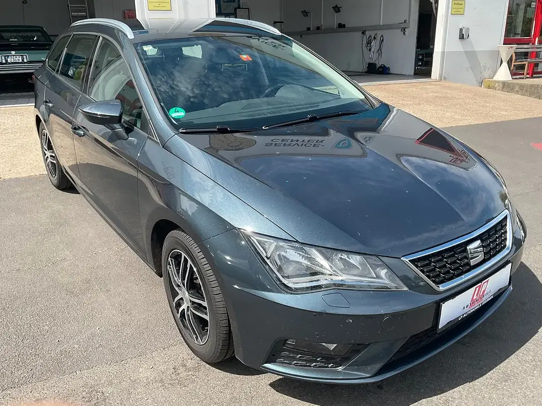 SEAT Leon - Thumbnail 3
