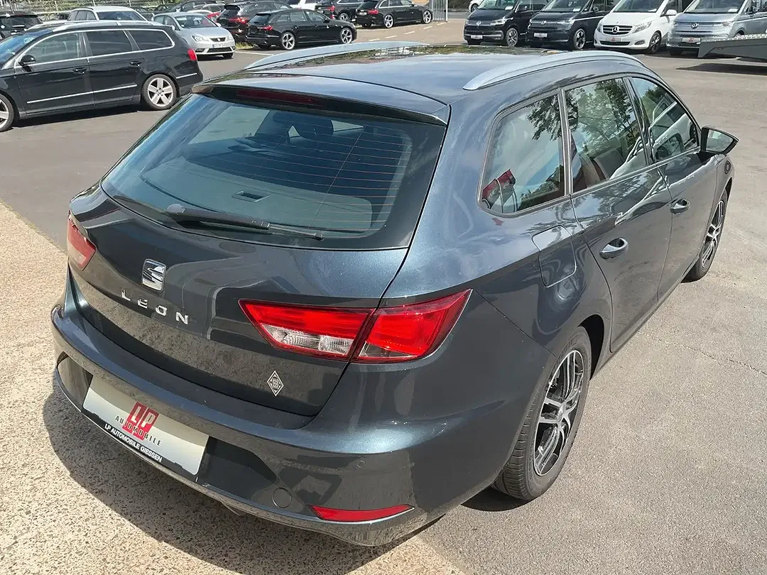 SEAT Leon - Thumbnail 5