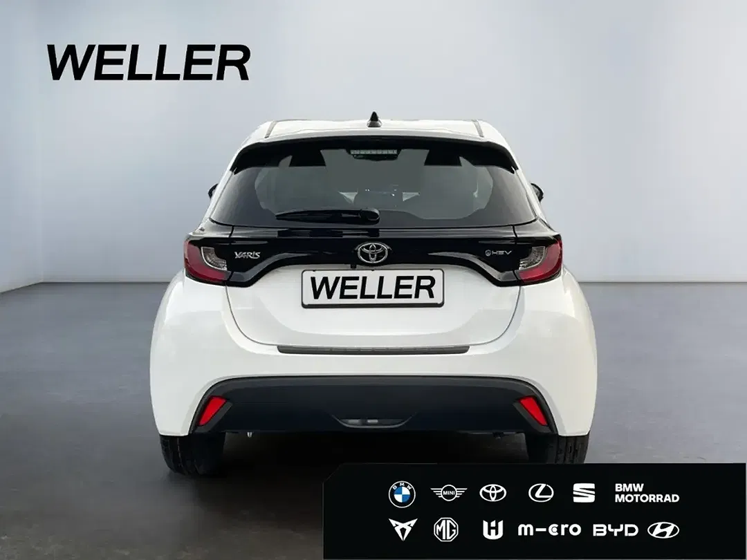 Toyota Yaris - Thumbnail 5