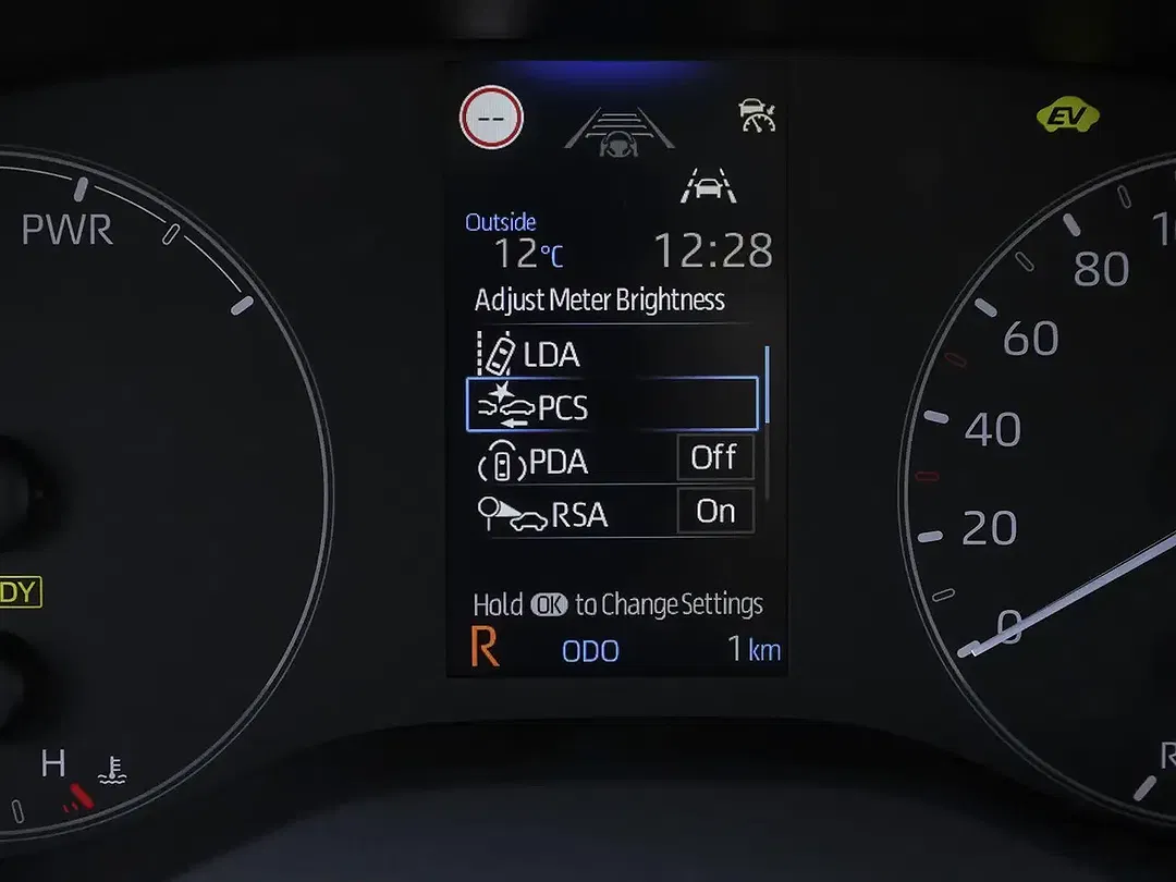 Toyota Yaris - Thumbnail 13