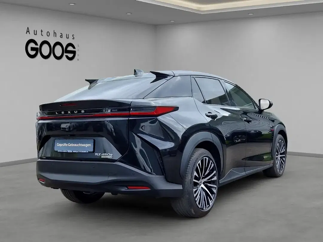 Lexus RZ - Thumbnail 5
