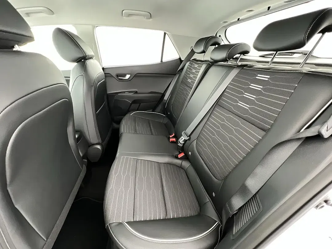 Kia Stonic - Thumbnail 8