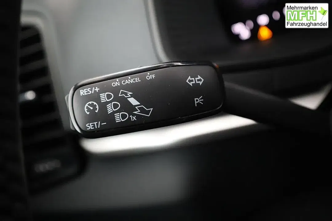 Skoda Karoq - Thumbnail 9