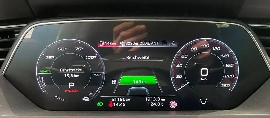 Audi e-tron - Thumbnail 21