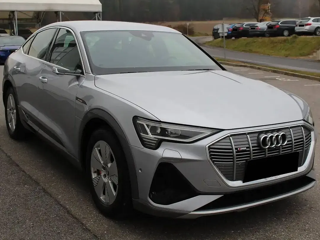 Audi e-tron - Thumbnail 3