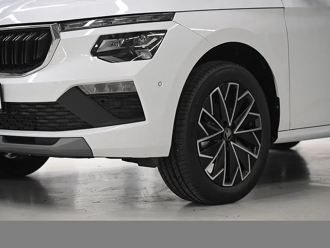 Skoda Kamiq - Thumbnail 6