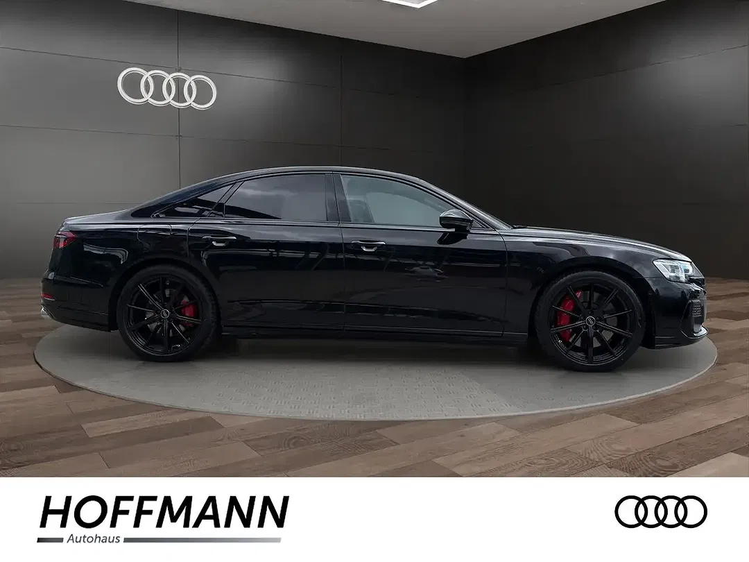 Audi S8 - Thumbnail 3