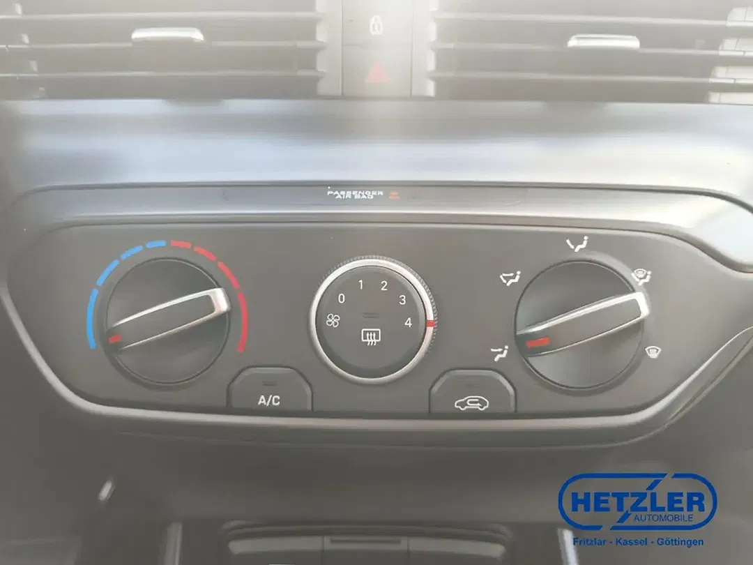 Hyundai i20 - Thumbnail 15