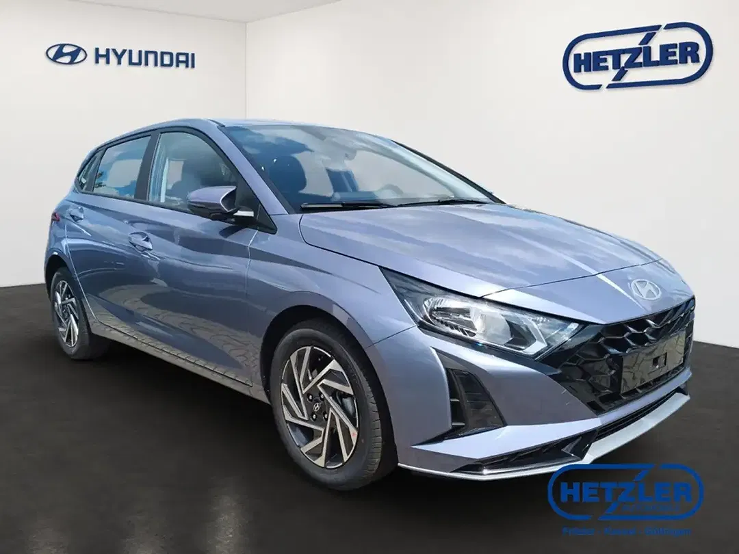 Hyundai i20 - Thumbnail 2
