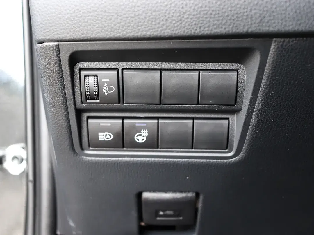 Mazda 2 - Thumbnail 9