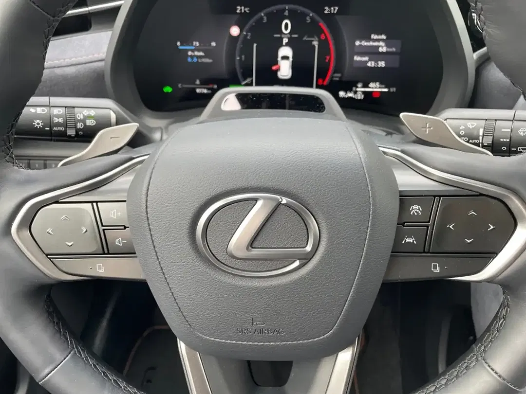 Lexus LBX - Thumbnail 11