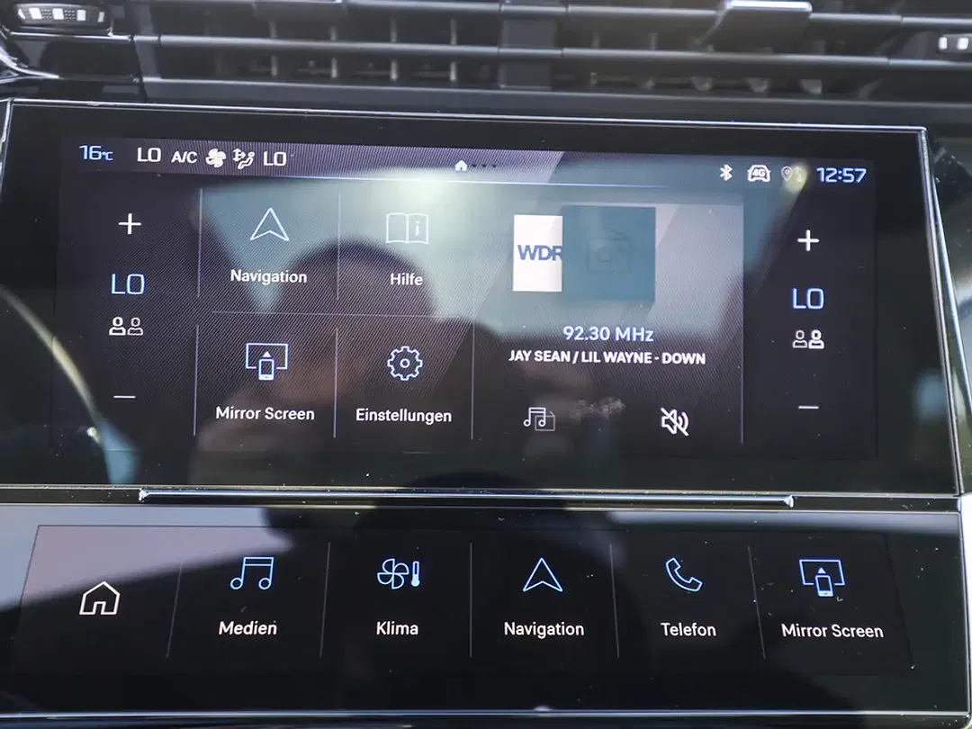Peugeot 308 - Thumbnail 12