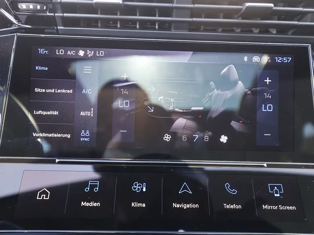 Peugeot 308 - Thumbnail 15