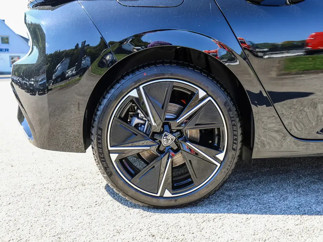 Peugeot 308 - Thumbnail 8