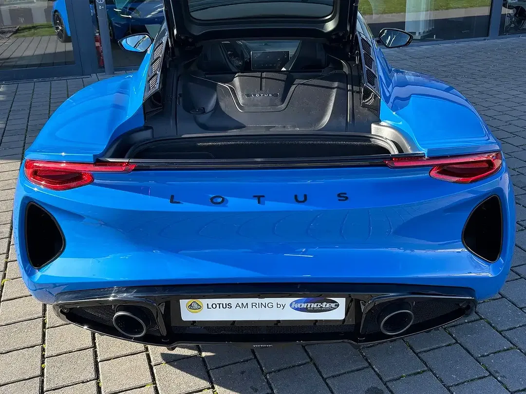 Lotus Emira - Thumbnail 10