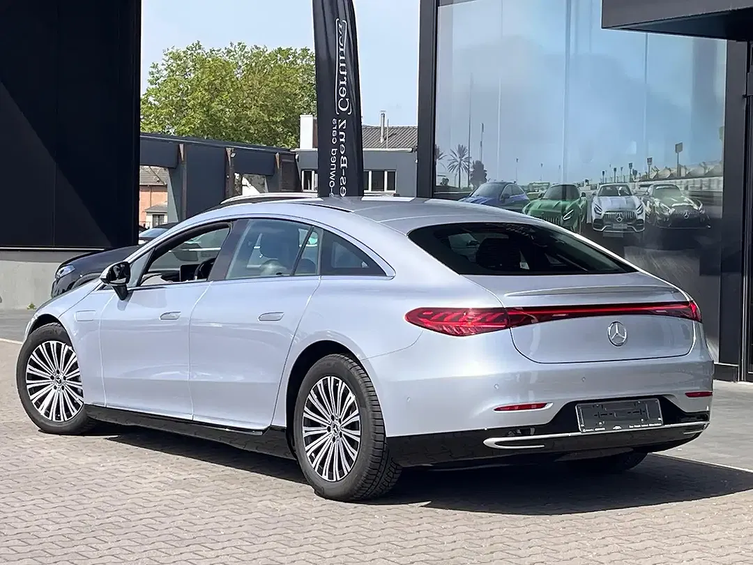 Mercedes-Benz EQS - Thumbnail 2