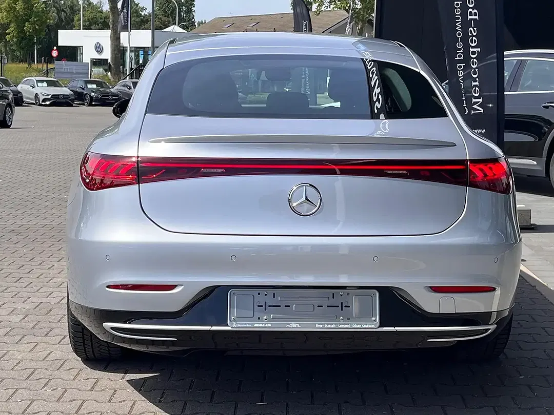 Mercedes-Benz EQS - Thumbnail 5