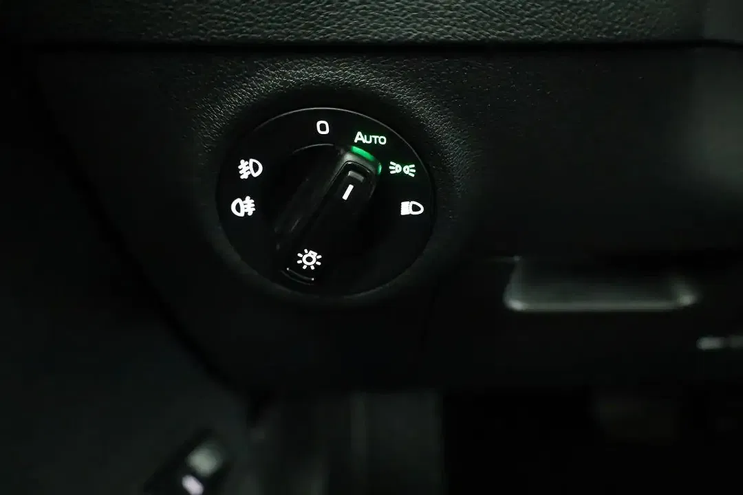 Skoda Karoq - Thumbnail 8