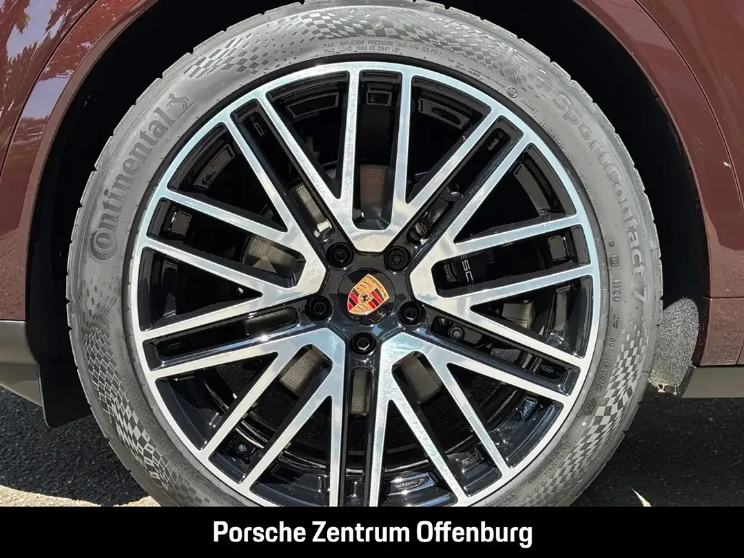 Porsche Cayenne - Thumbnail 8