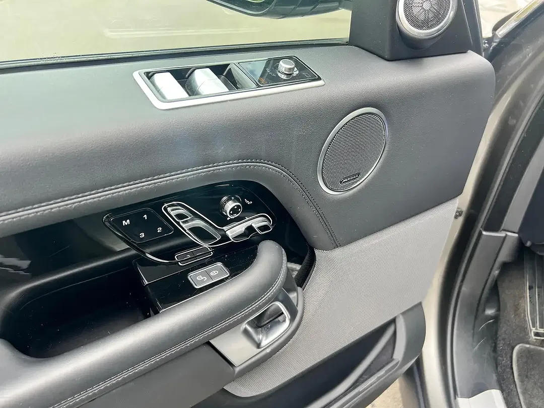 Land Rover Range Rover - Thumbnail 13