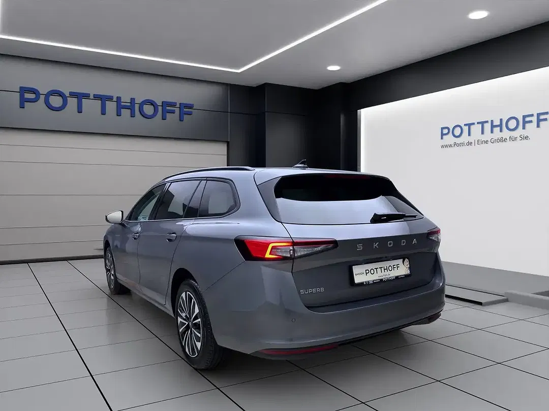 Skoda Superb - Thumbnail 3