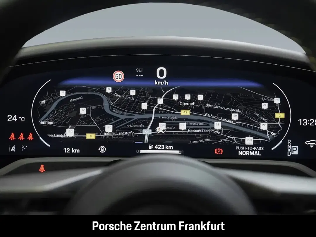 Porsche Taycan - Thumbnail 15