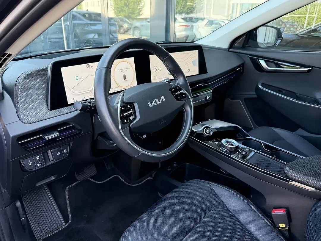 Kia EV6 - Thumbnail 8