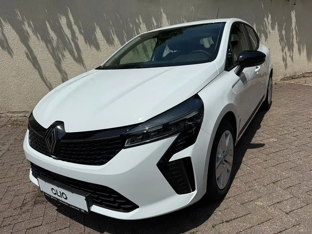 Renault Clio - Thumbnail 1
