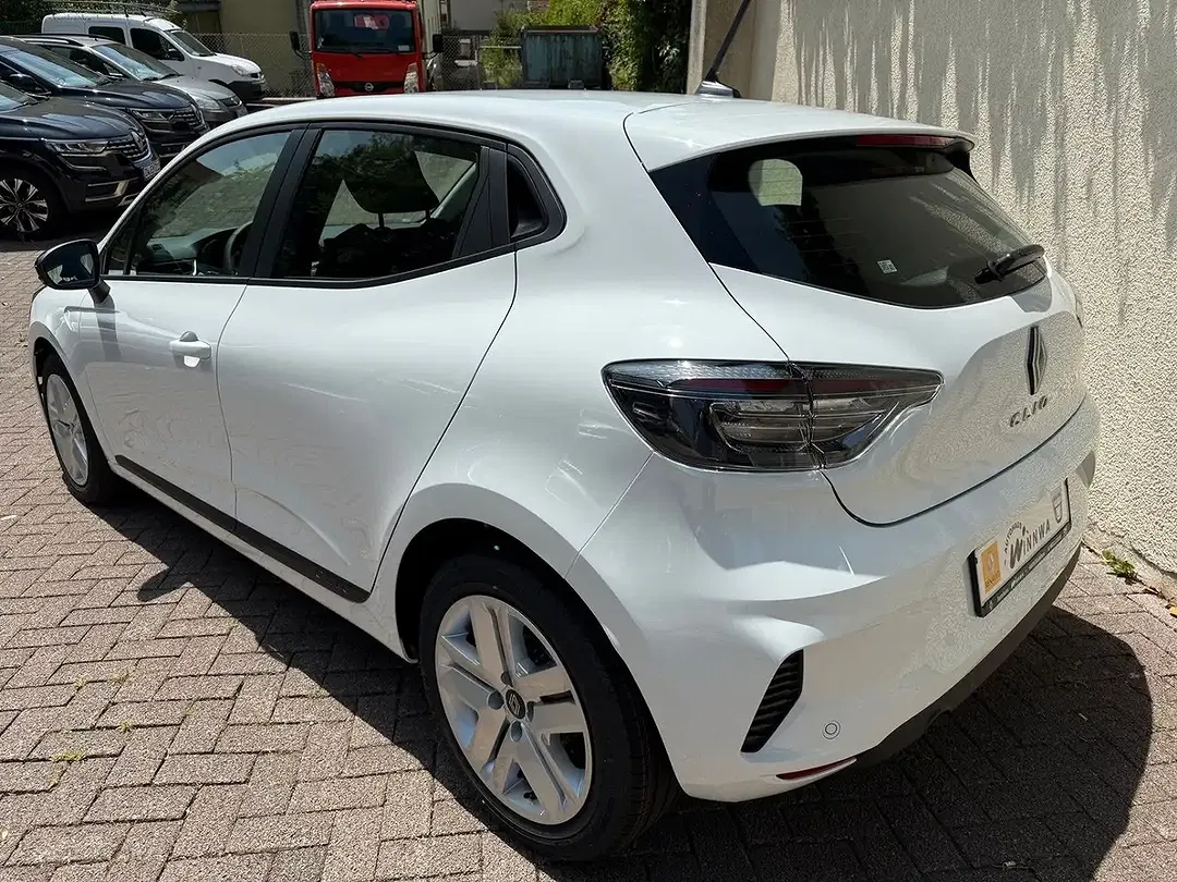 Renault Clio - Thumbnail 4