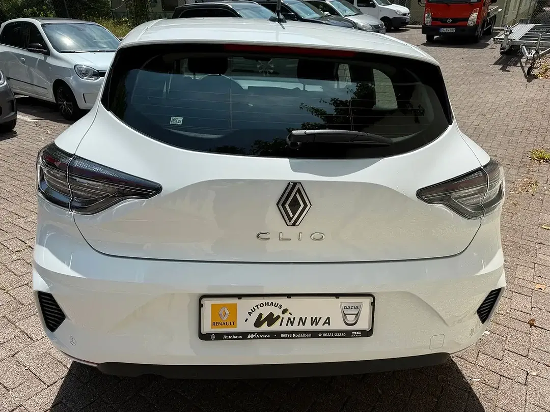 Renault Clio - Thumbnail 5